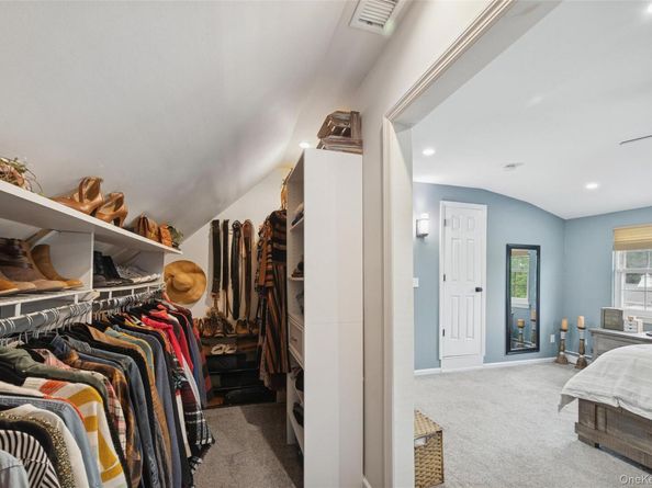 25 Hilltop Drive, Mount Sinai NY 11766