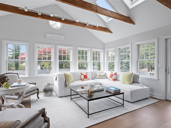 509 North Main Street, Southampton NY 11968