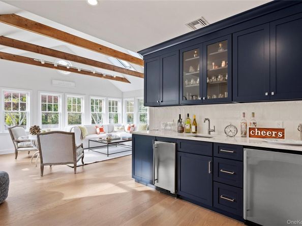 509 North Main Street, Southampton NY 11968