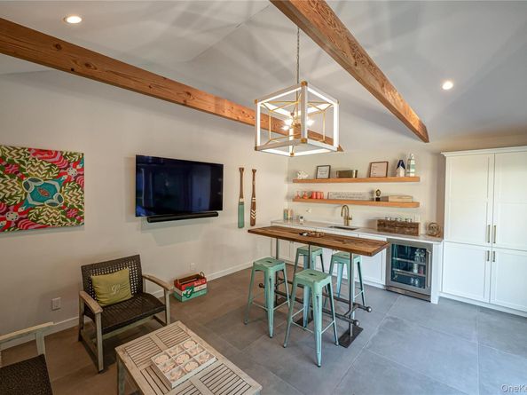 509 North Main Street, Southampton NY 11968