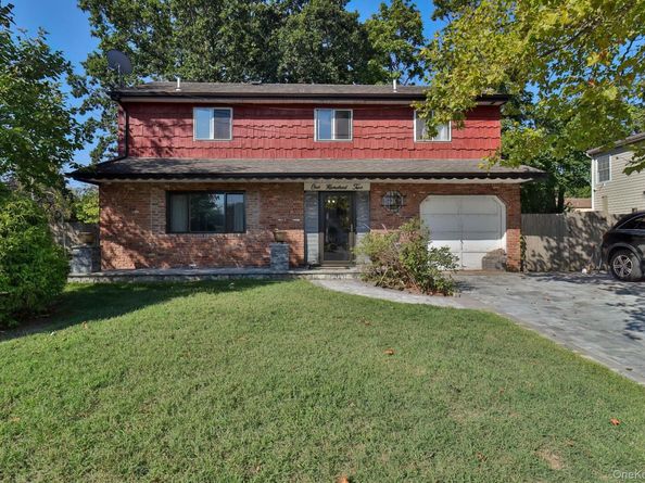 102 Branch Avenue, Central Islip NY 11722
