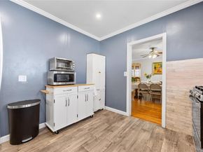 187 S Long Beach Avenue, Freeport NY 11520