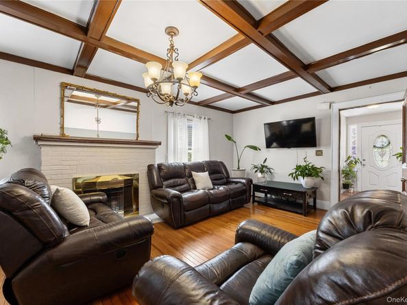 187 S Long Beach Avenue, Freeport NY 11520
