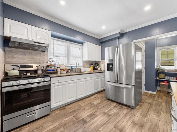 187 S Long Beach Avenue, Freeport NY 11520