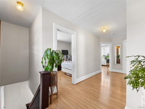 187 S Long Beach Avenue, Freeport NY 11520