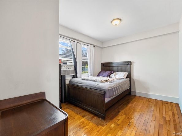 187 S Long Beach Avenue, Freeport NY 11520