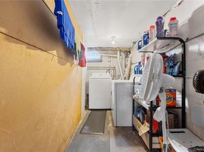 187 S Long Beach Avenue, Freeport NY 11520