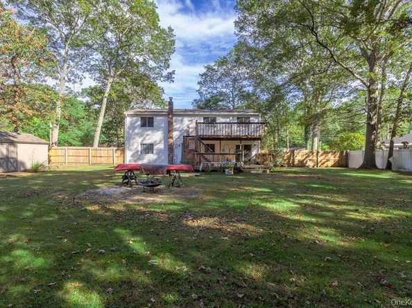 473 Sleepy Hollow Drive, Shirley NY 11967