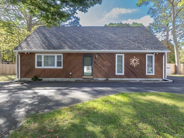 473 Sleepy Hollow Drive, Shirley NY 11967
