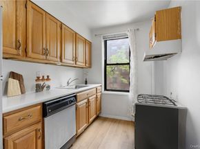 525 W 235 Street 4C, Bronx NY 10463