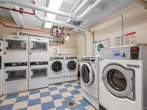 525 W 235 Street 4C, Bronx NY 10463