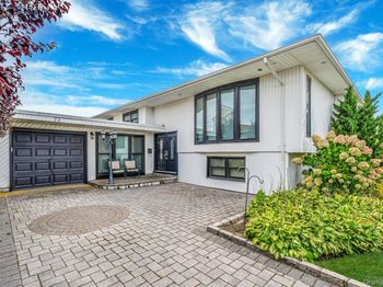 73 Elaine Drive