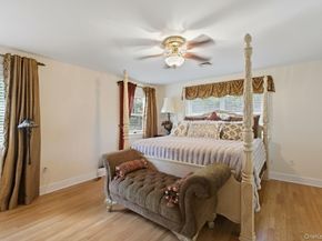 10 Woodhull Landing Road, Miller Place NY 11764