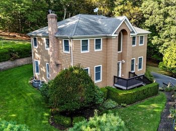 10 Woodhull Landing Road