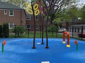 61-15 251 Street 1100, Little Neck NY 11362