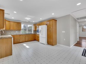 17 Bellport Road, Mastic Beach NY 11951