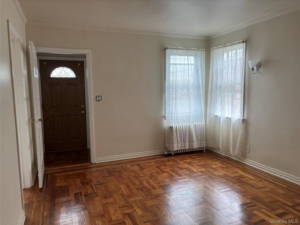 31 Claflin Boulevard, Franklin Square NY 11010