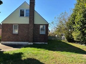 31 Claflin Boulevard, Franklin Square NY 11010