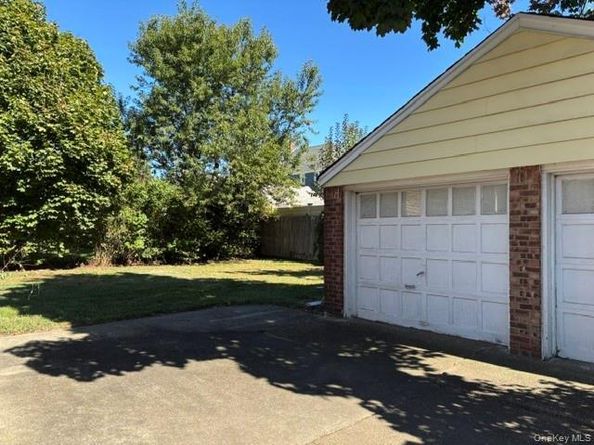 31 Claflin Boulevard, Franklin Square NY 11010