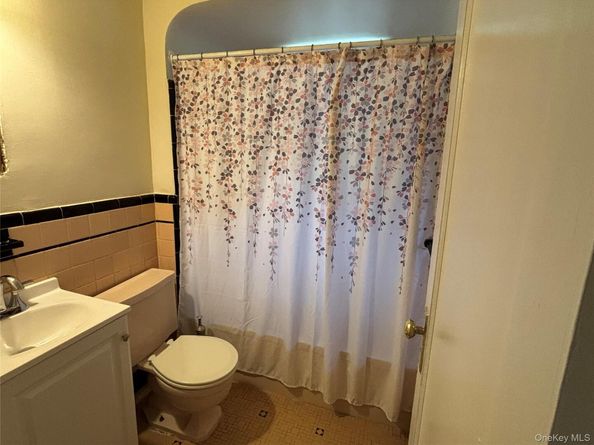 31 Claflin Boulevard, Franklin Square NY 11010