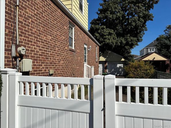 31 Claflin Boulevard, Franklin Square NY 11010