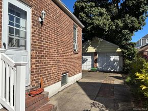 31 Claflin Boulevard, Franklin Square NY 11010