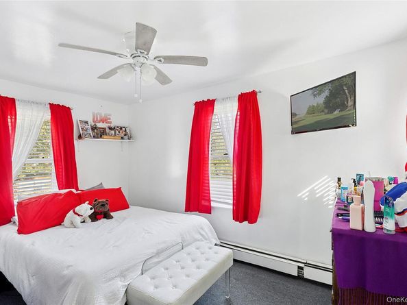 127 Lake Avenue, Flanders NY 11901