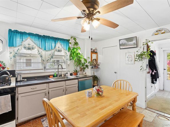 127 Lake Avenue, Flanders NY 11901
