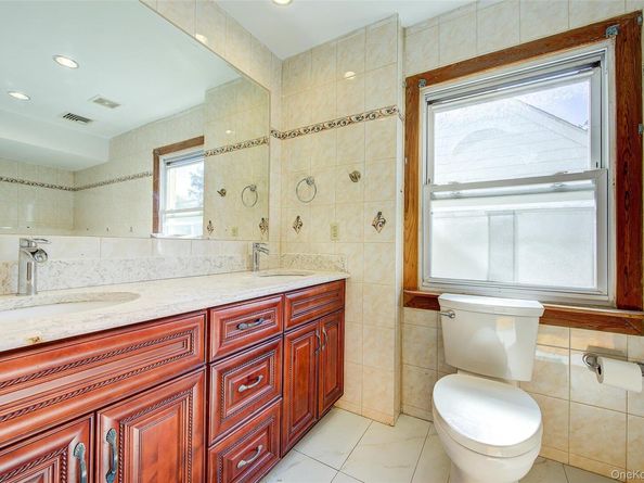 85-54 148th Street, Briarwood NY 11435