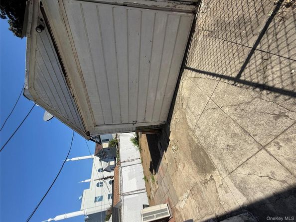 10425 126th Street, Richmond Hill NY 11419