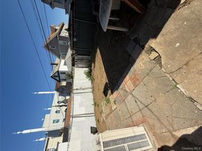 10425 126th Street, Richmond Hill NY 11419