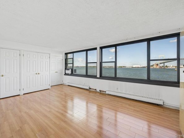 166-41 Powells Cove Boulevard 4C, Beechhurst NY 11357