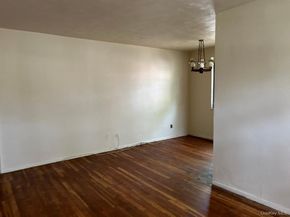 163-30 17th 4297, Whitestone NY 11357