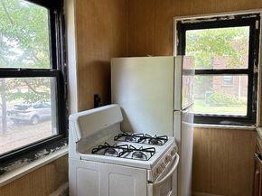 163-30 17th 4297, Whitestone NY 11357