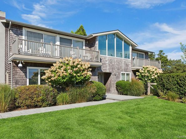 4 Bayberry Lane, Remsenburg NY 11960