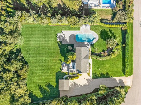 4 Bayberry Lane, Remsenburg NY 11960