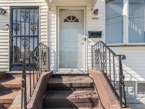 6467 58th Road, Maspeth NY 11378