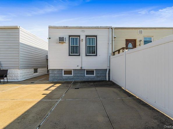 6467 58th Road, Maspeth NY 11378