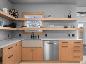 21 Old Colony Drive, Larchmont NY 10538