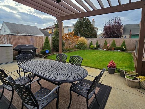 15724 86th Street, Howard Beach NY 11414