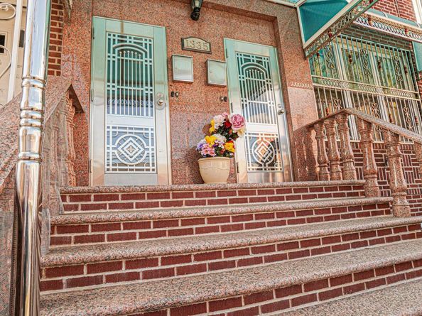 1335 Commonwealth Avenue, Bronx NY 10472