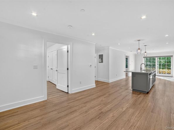 470 Main Street 12, Armonk NY 10504