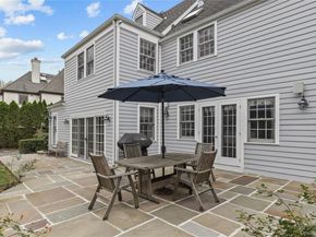 12 Sunnybrae Place, Bronxville NY 10708