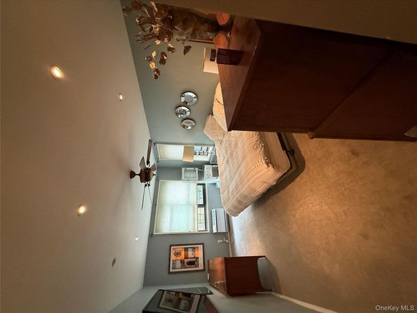 75-34 Bell Blvd 6H, Bayside NY 11364