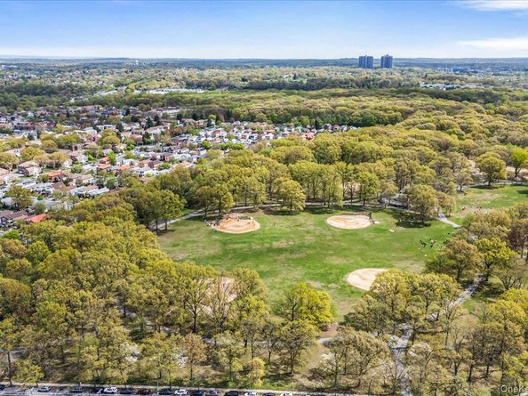 217-08 73 Avenue 383A2, Bayside NY 11364