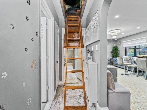 217-08 73 Avenue 383A2, Bayside NY 11364