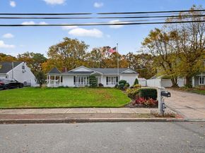 356 8th Street, Bohemia NY 11716