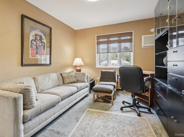40 Lawrence Drive A, White Plains NY 10603
