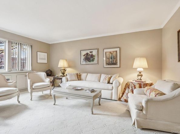 40 Lawrence Drive A, White Plains NY 10603