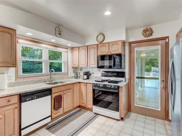 42 A S Mallard Avenue, Selden NY 11784